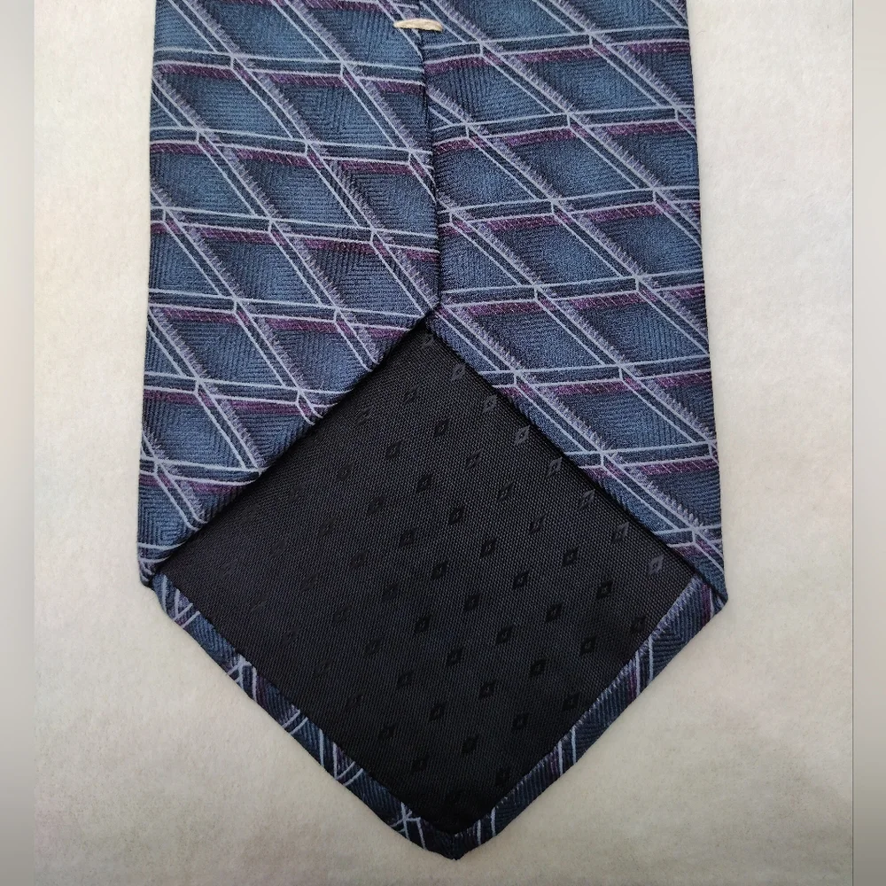 Silk Bill Blass Blue and Purple Geometric Tie EUC